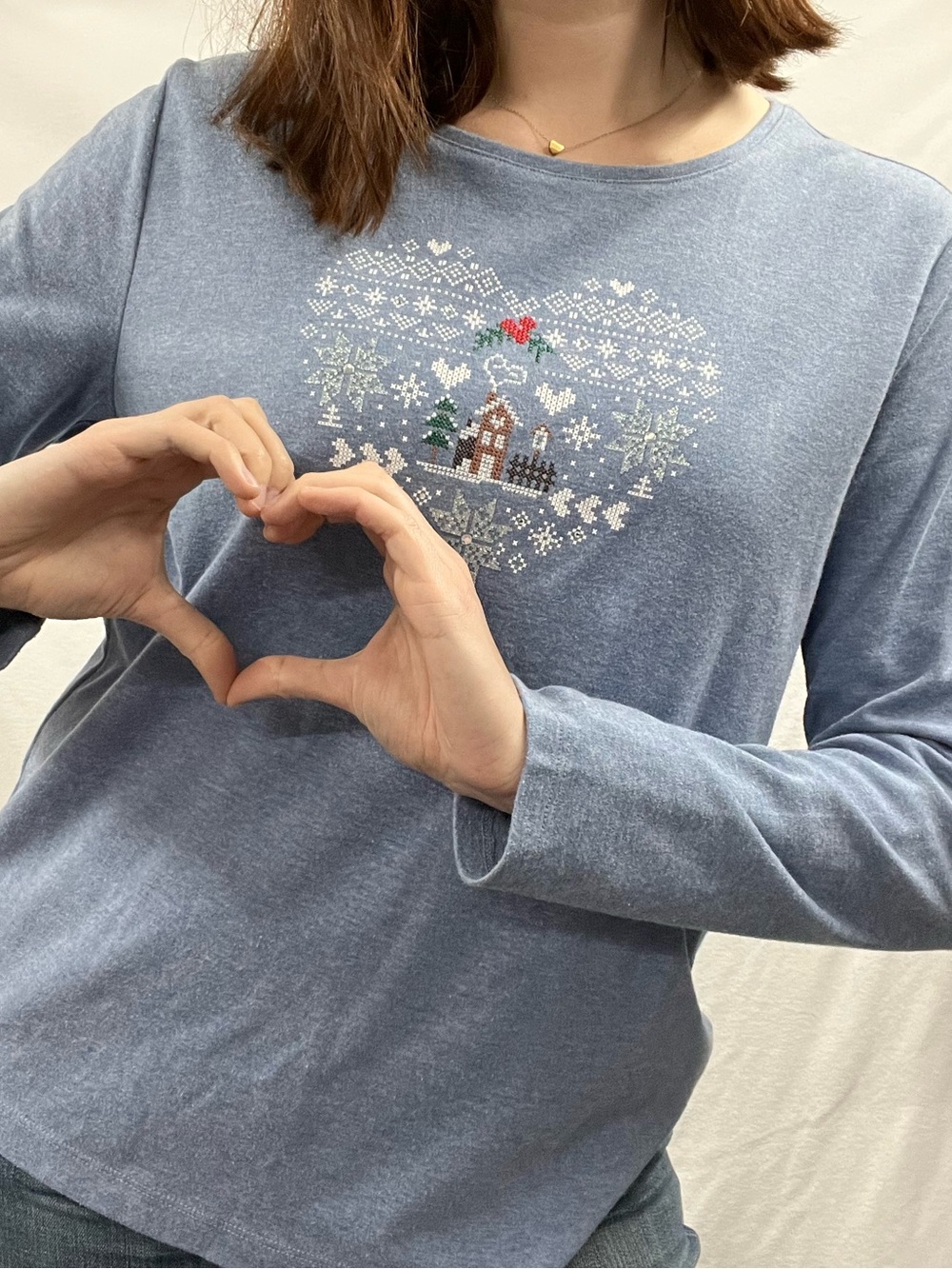 croft & barrow Blue Long Sleeve Heart Cabin Graphic Tee
